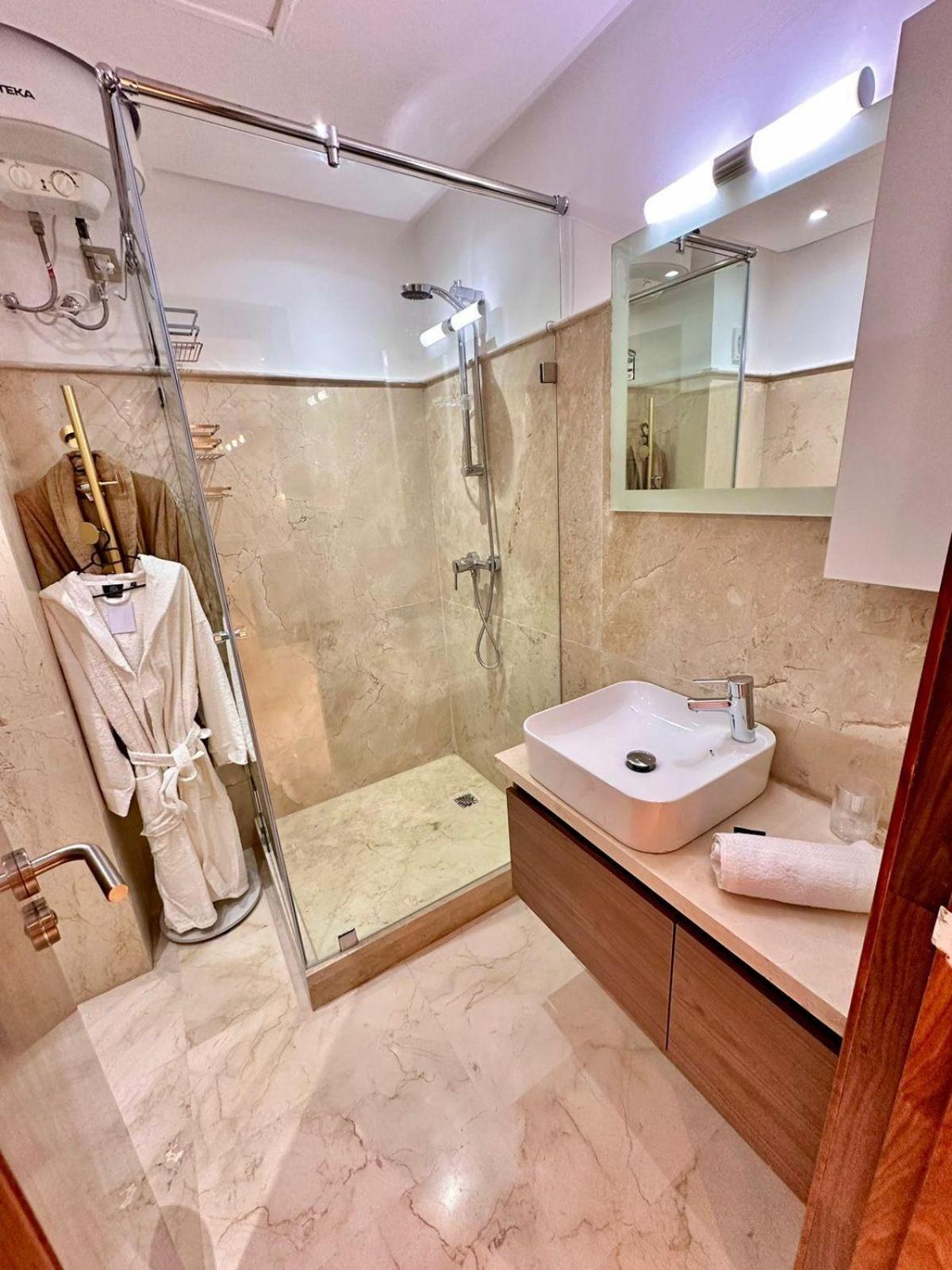 Appartement Luxueux Avec Piscine 10 Minutes Du Centre Ville Marrakesh Ngoại thất bức ảnh